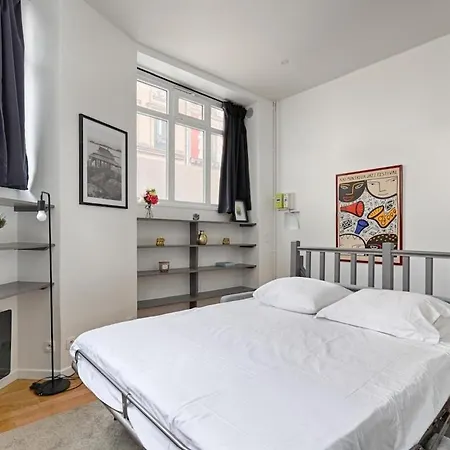 Charming 1br In Batignolles شقة *